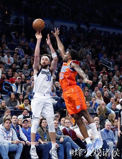 亚历山大39分力压东欧组合 雷霆击败独行侠晋级四强 亚历山大39分力压东欧组合 雷霆击败独行侠晋级四强